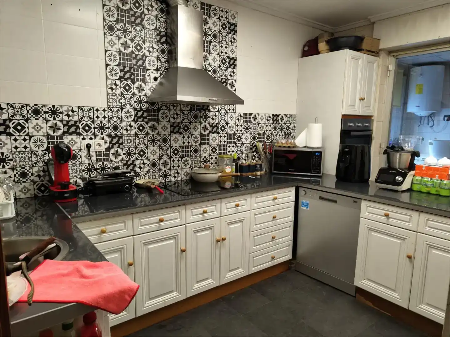 Kitchen of Flat for sale in Elda  with Air Conditioner and Balcony