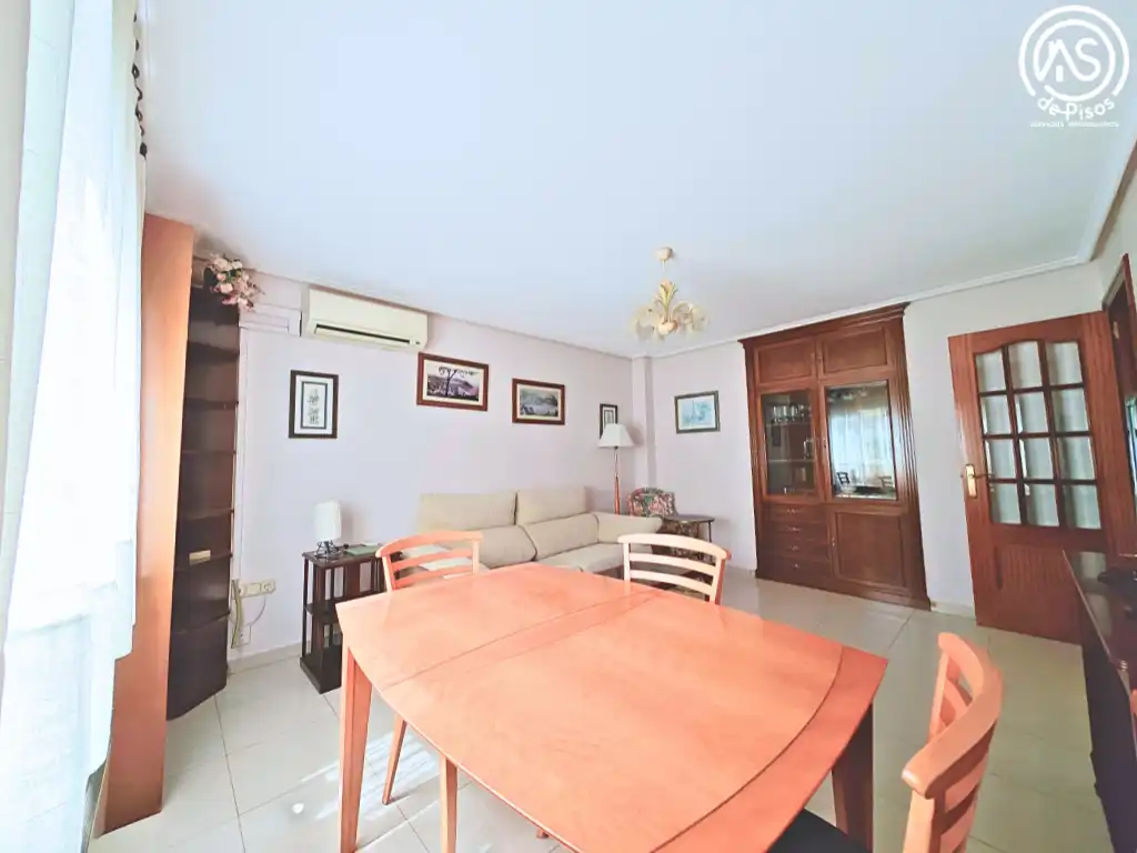 Sala de estar de Piso en venta en Zaragoza con Aire acondicionado, Calefacción y Amueblado