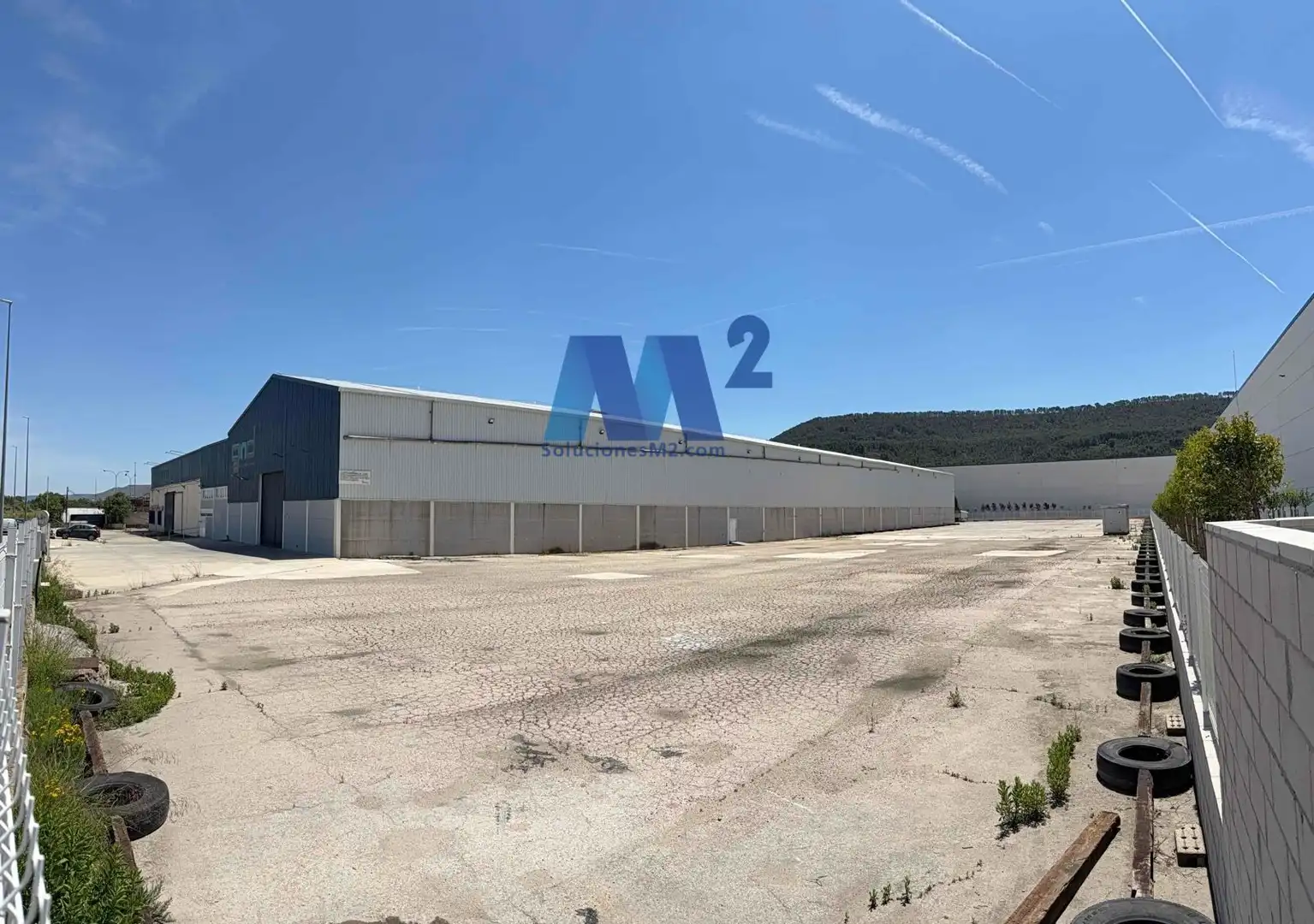 Nave industrial en alquiler en Gayo Annio y Magia Atta