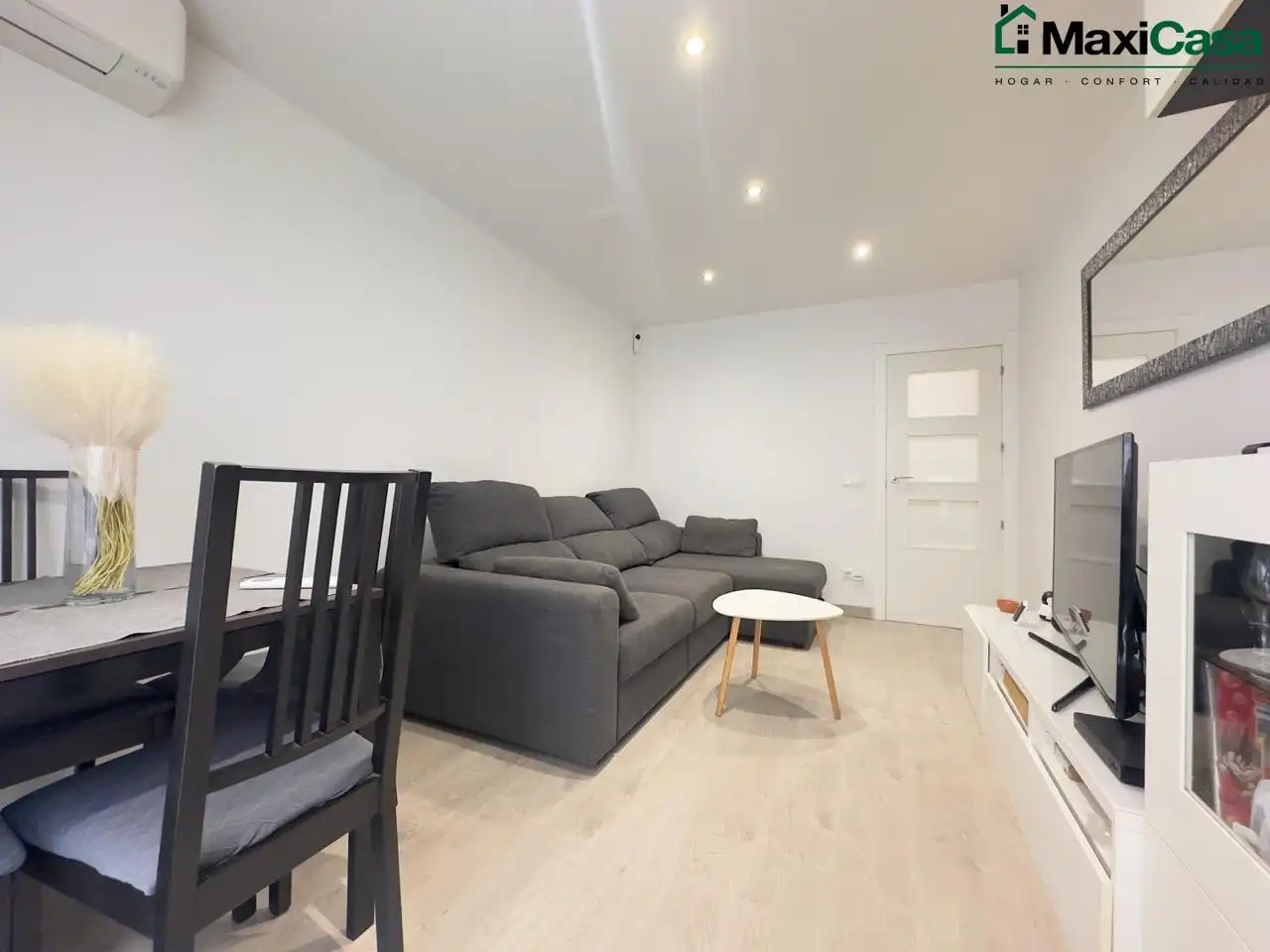 Sala d'estar de Planta baixa en venda en Can Serra - Pubilla Cases