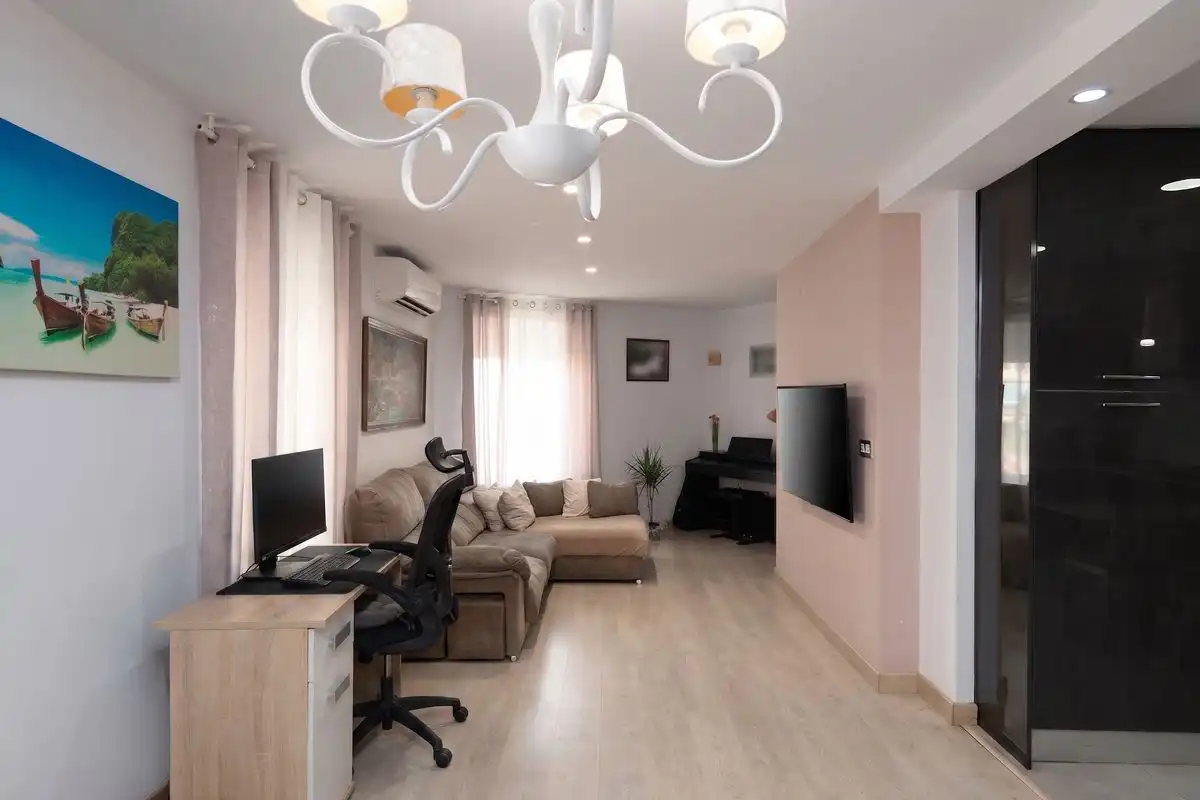 Flat for sale in Carrer Victoria Kent, Camí dels Magros - Casablanca