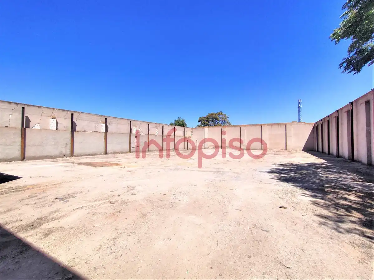 Terreno industrial de alquiler en Valdepeñas