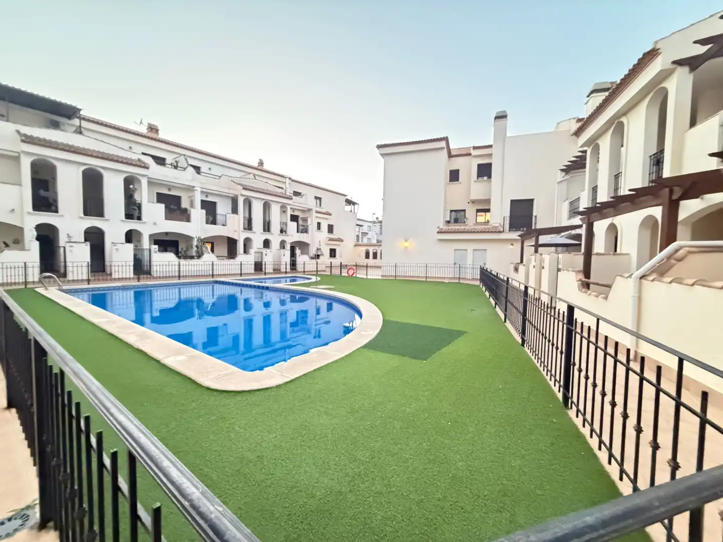 Piscina de Casa o chalet en venta en San Pedro del Pinatar con Aire acondicionado, Calefacción y Amueblado