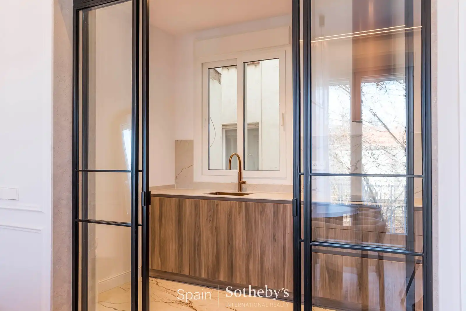 Kitchen of Apartments for sale in Madrid  with Air Conditioner and Heating