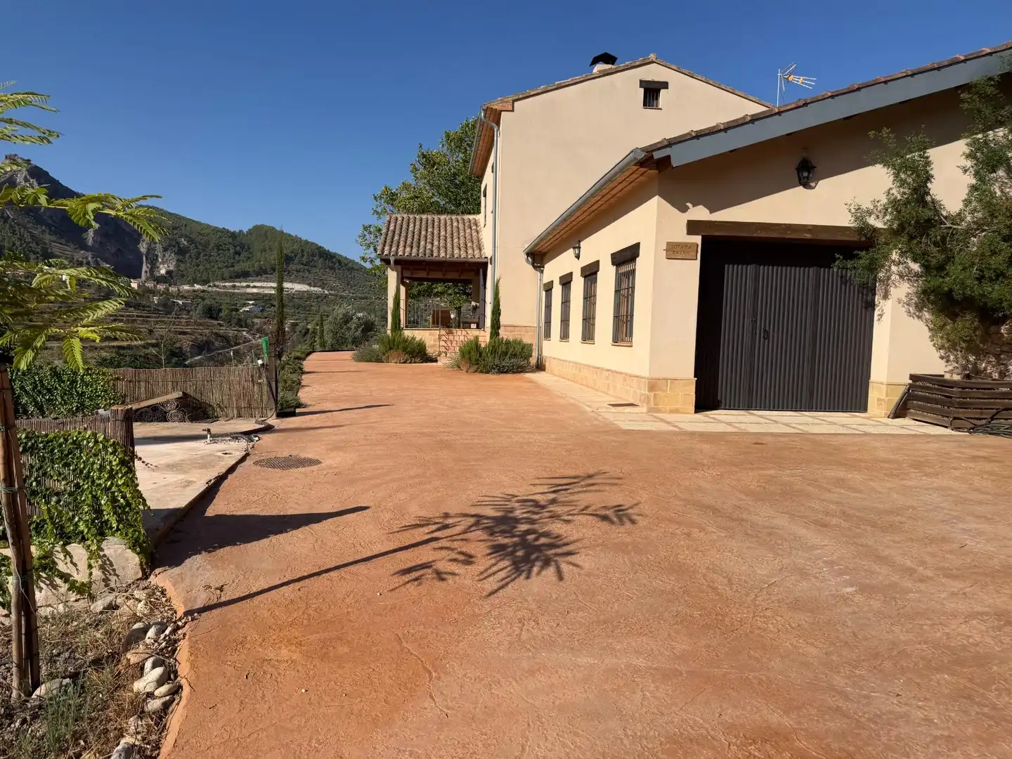 Vista exterior de Casa o chalet en venta en Penàguila con Calefacción, Jardín privado y Terraza