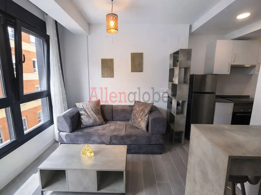 Wohnung zur Miete in Calle Jacinto Benavente, 4, Masip