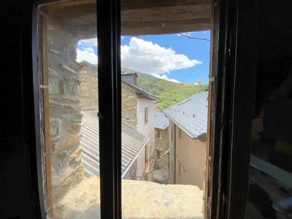 Vista exterior de Casa o xalet en venda en Castejón de Sos