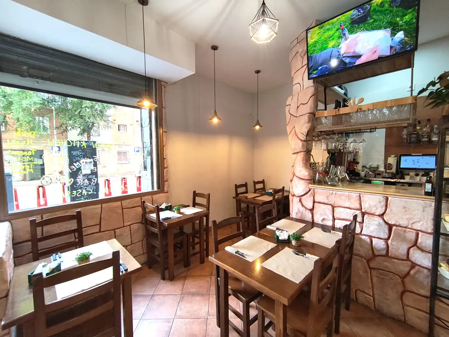 Business premises for transfer in Carrer de les Camèlies 75, imagen 6