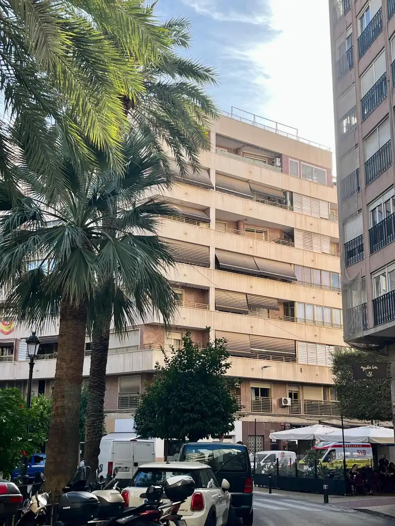 Außenansicht von Lagerraum zum Verkauf in Elche / Elx