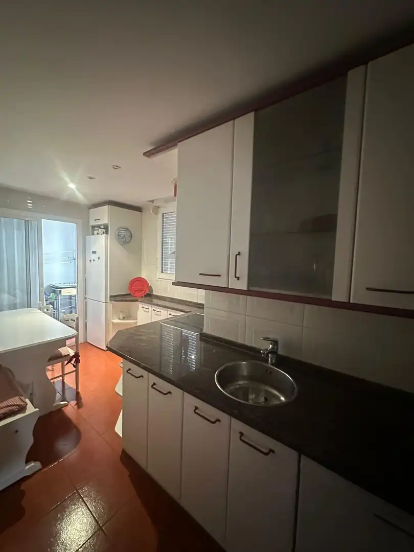 Cocina de Piso en venta en León Capital  con Calefacción, Terraza y TV