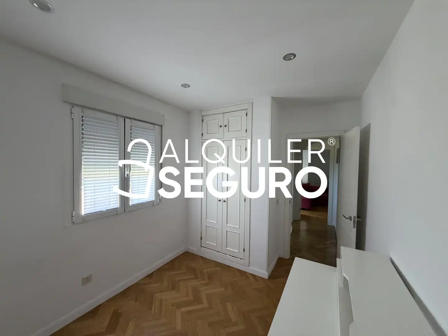 Bedroom of Flat for rent in Madrid  with Air Conditioner, Heating and Terrace