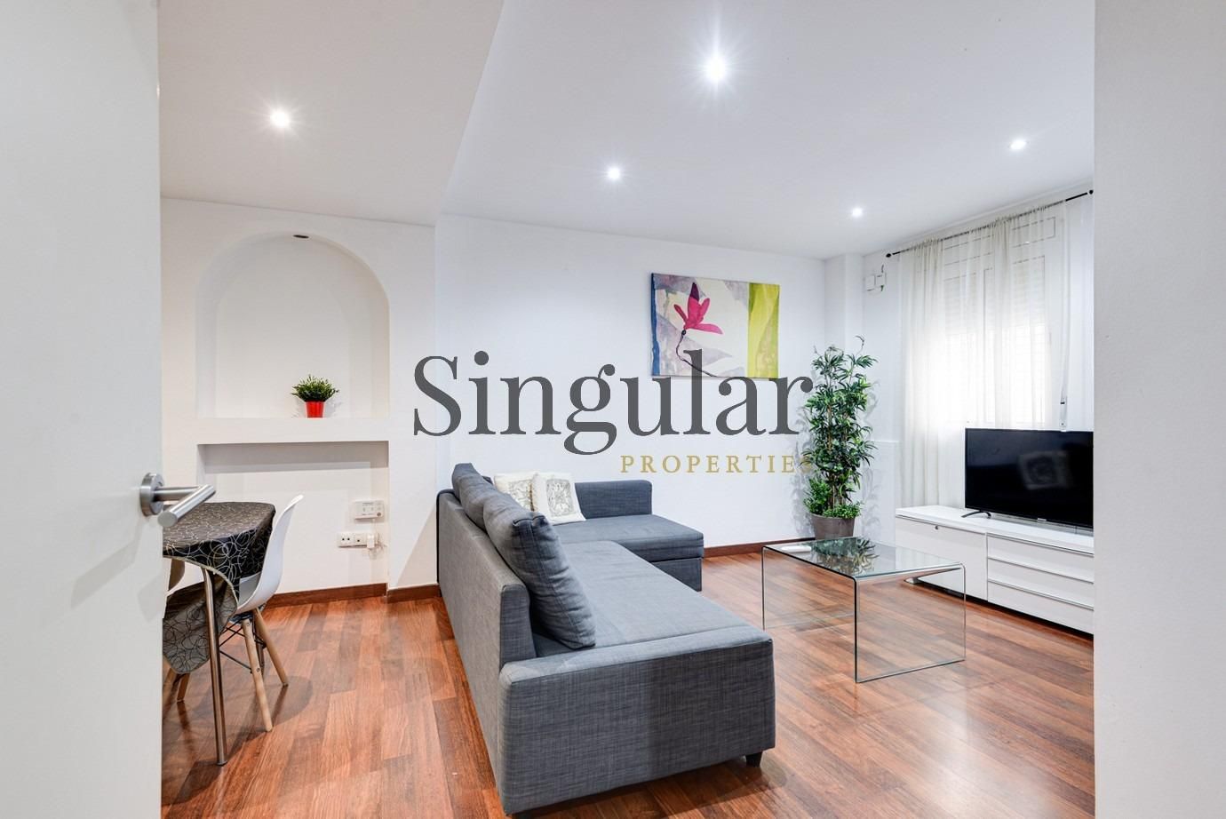 Exterior view of House or chalet for sale in  Barcelona Capital  with Air Conditioner, Heating and Private garden
