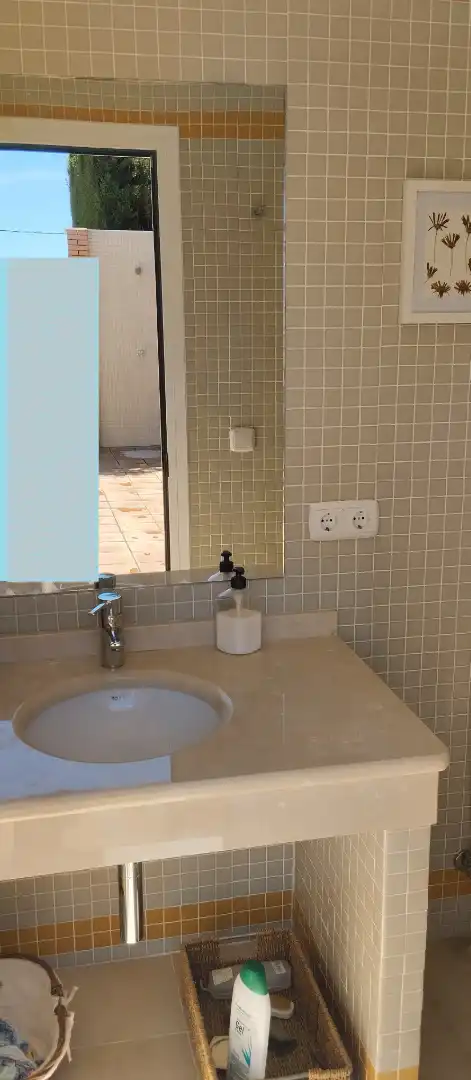 Badezimmer von Haus oder Chalet zum Verkauf in Córdoba mit Klimaanlage, Heizung und Privatgarten