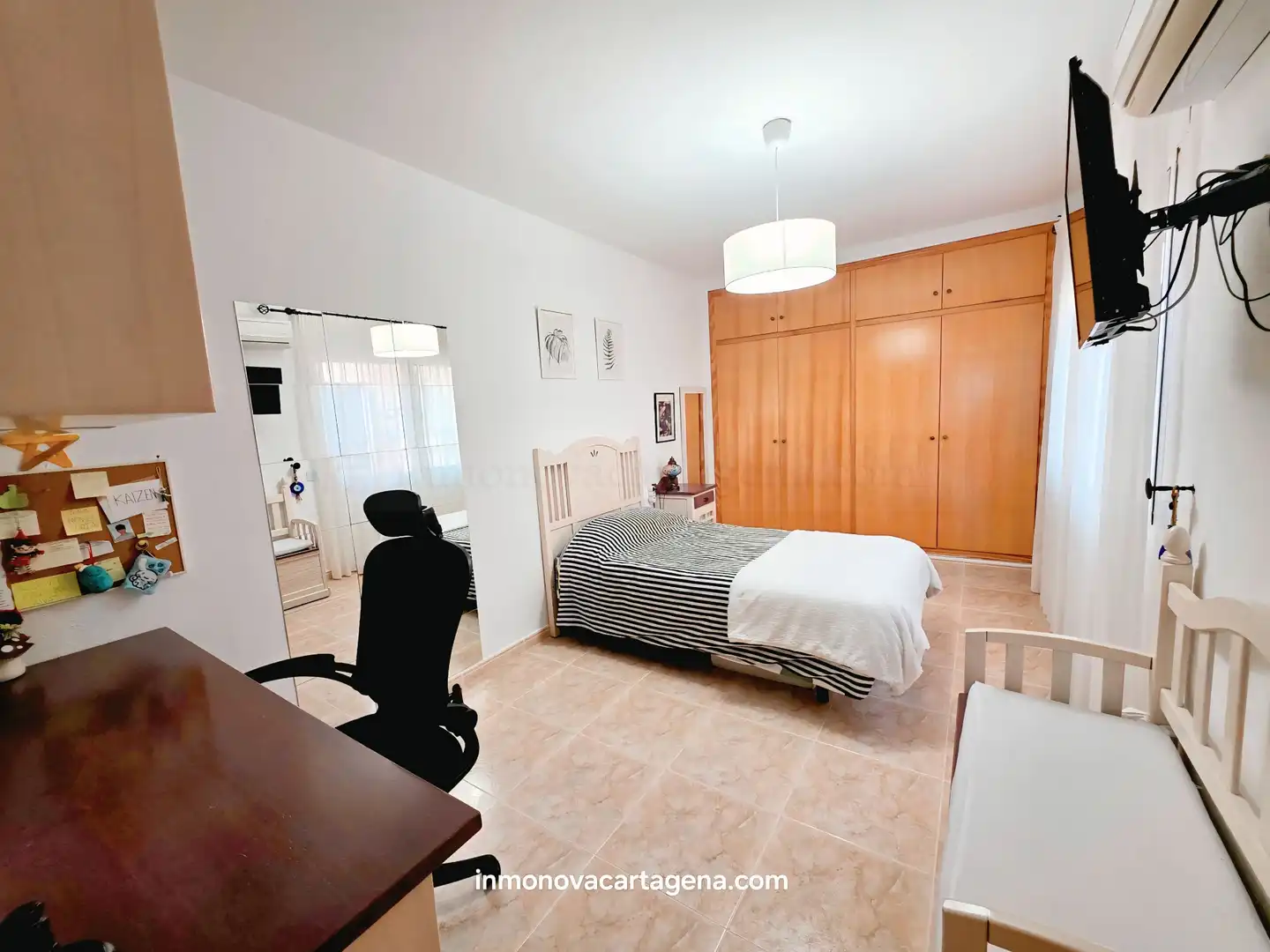 Habitación de Casa adosada en venta en Cartagena