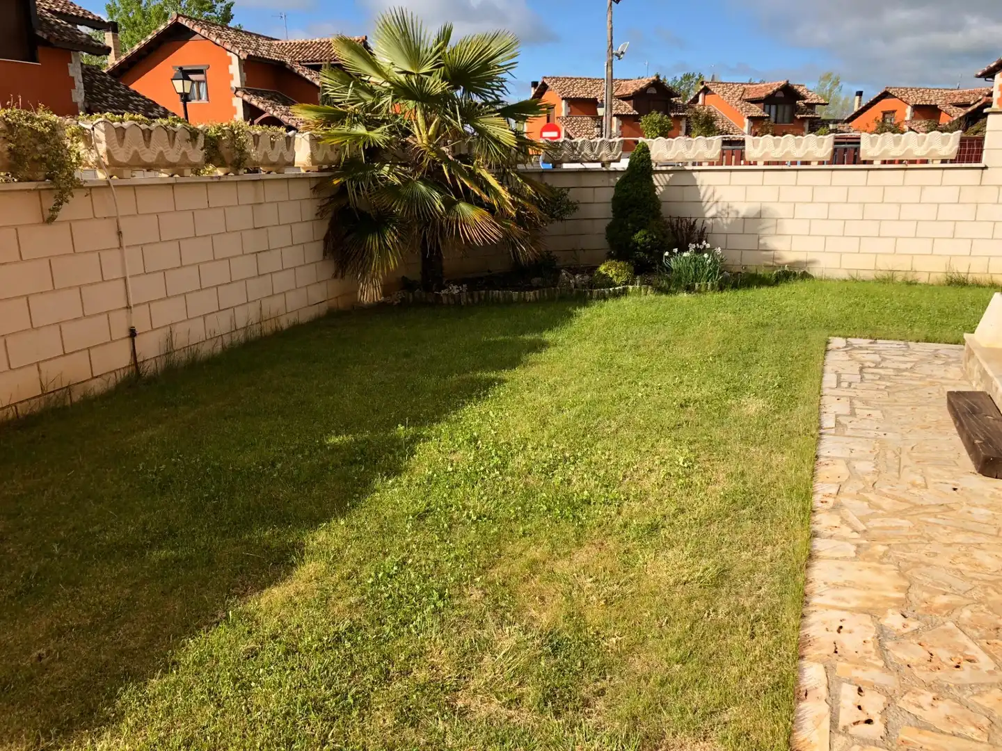 Jardín de Casa o chalet en venta en Grijota con Calefacción y Jardín privado