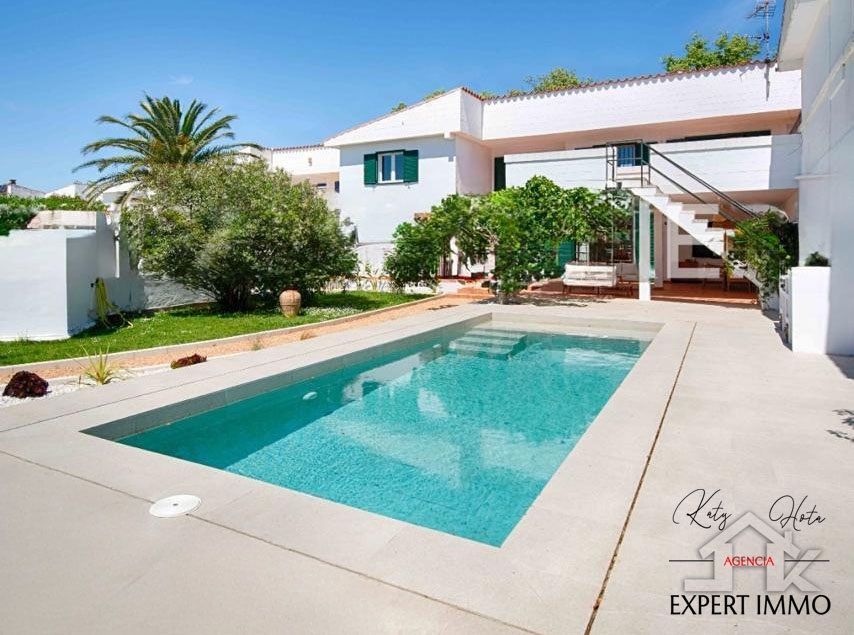 Piscina de Casa o xalet en venda en Empuriabrava amb Aire condicionat, Calefacció i Jardí privat