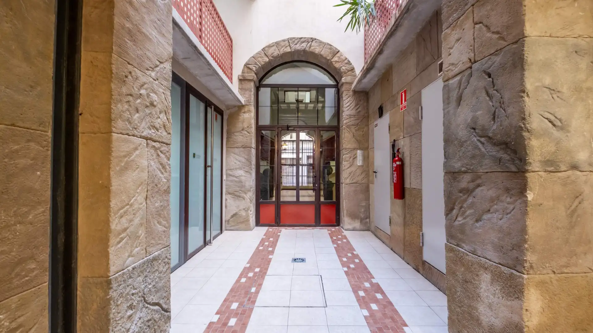 Piso en venta en  Zaragoza Capital con Parquet y Trastero