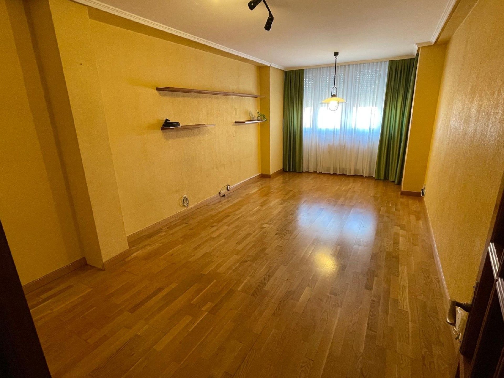 Flat for sale in Campo de la Juventud