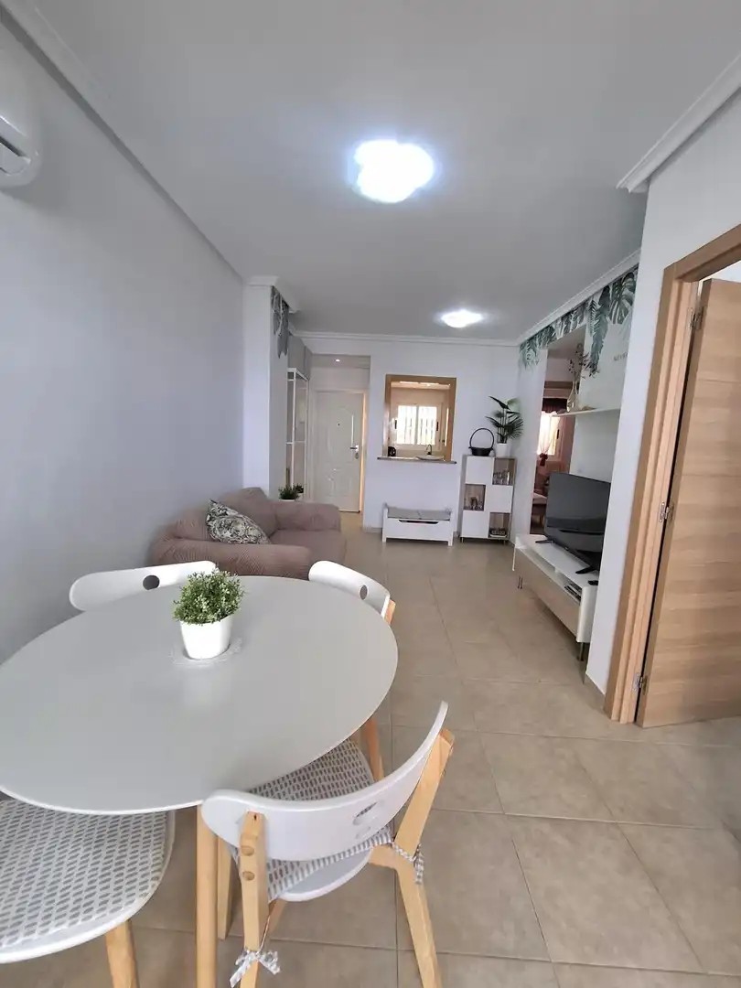 Sala de estar de Apartamento en venta en Oropesa del Mar / Orpesa con Aire acondicionado, Amueblado y Balcón