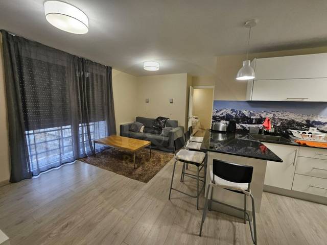 Piso en Alquiler en Calle Uarts,Des;Ag.Betren en Betren