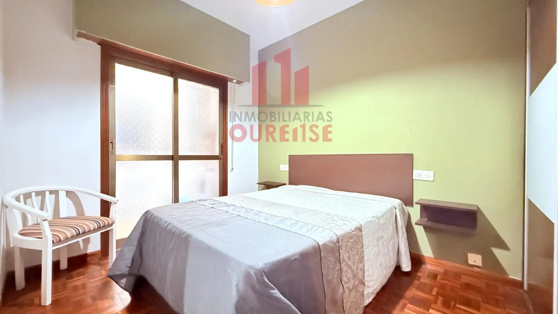Habitación de Piso en venta en Ourense Capital  con Calefacción, Parquet y Trastero