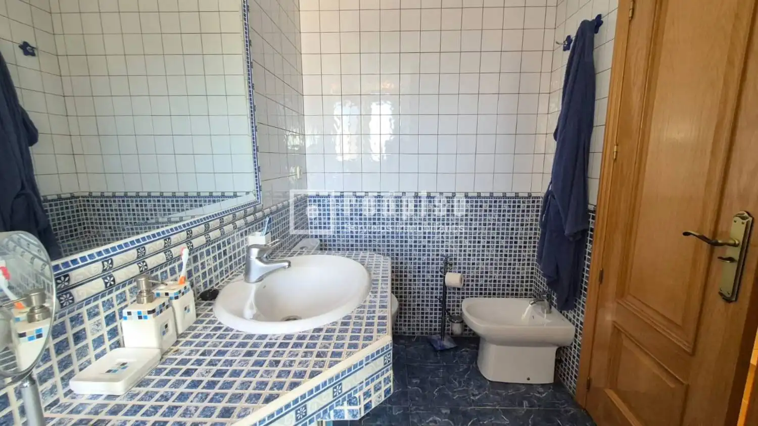 Bathroom of Houses for sale in Getafe  with Air Conditioner, Heating and Parquet flooring
