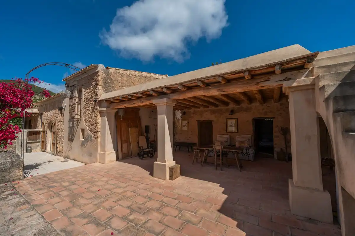 Vista exterior de Casa o chalet de alquiler en Sant Josep de sa Talaia con Aire acondicionado, Calefacción y Jardín privado