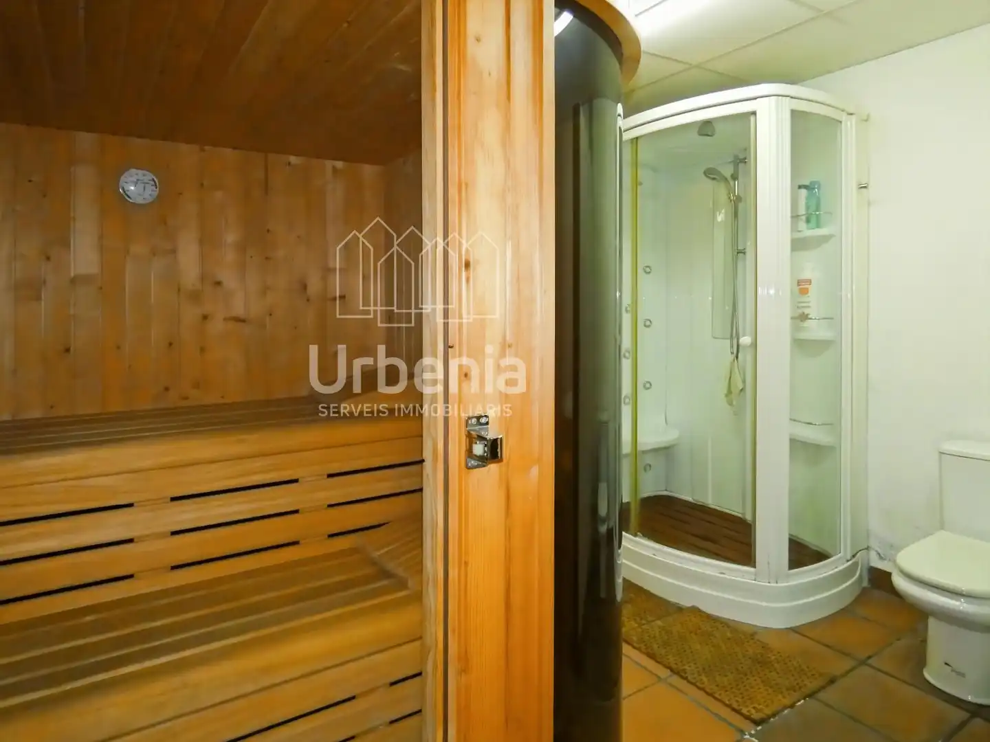 Habitación de Casa o chalet en venta en Premià de Mar con Aire acondicionado, Calefacción y Piscina