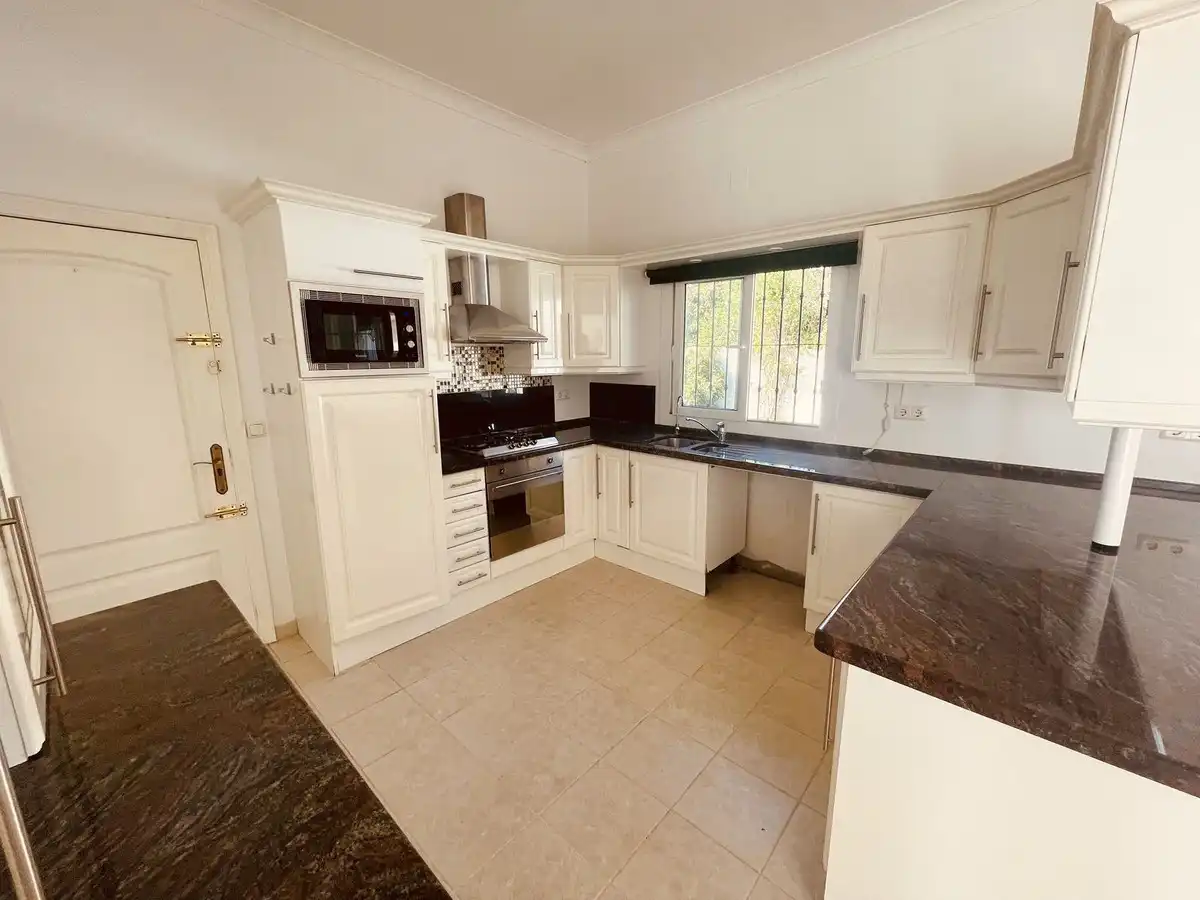 Detached house with terrace for sale in Calle Parque Central 5, imagen 15