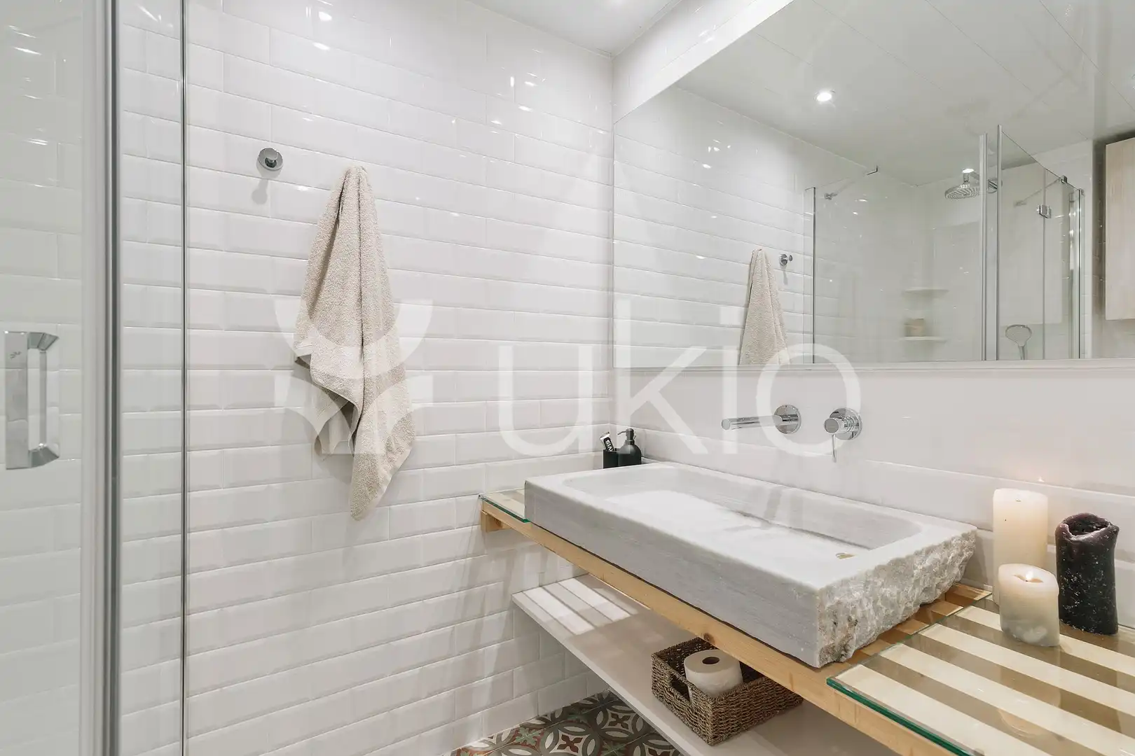 Baño de Apartamento de alquiler en Barcelona con Aire acondicionado, Calefacción y Terraza