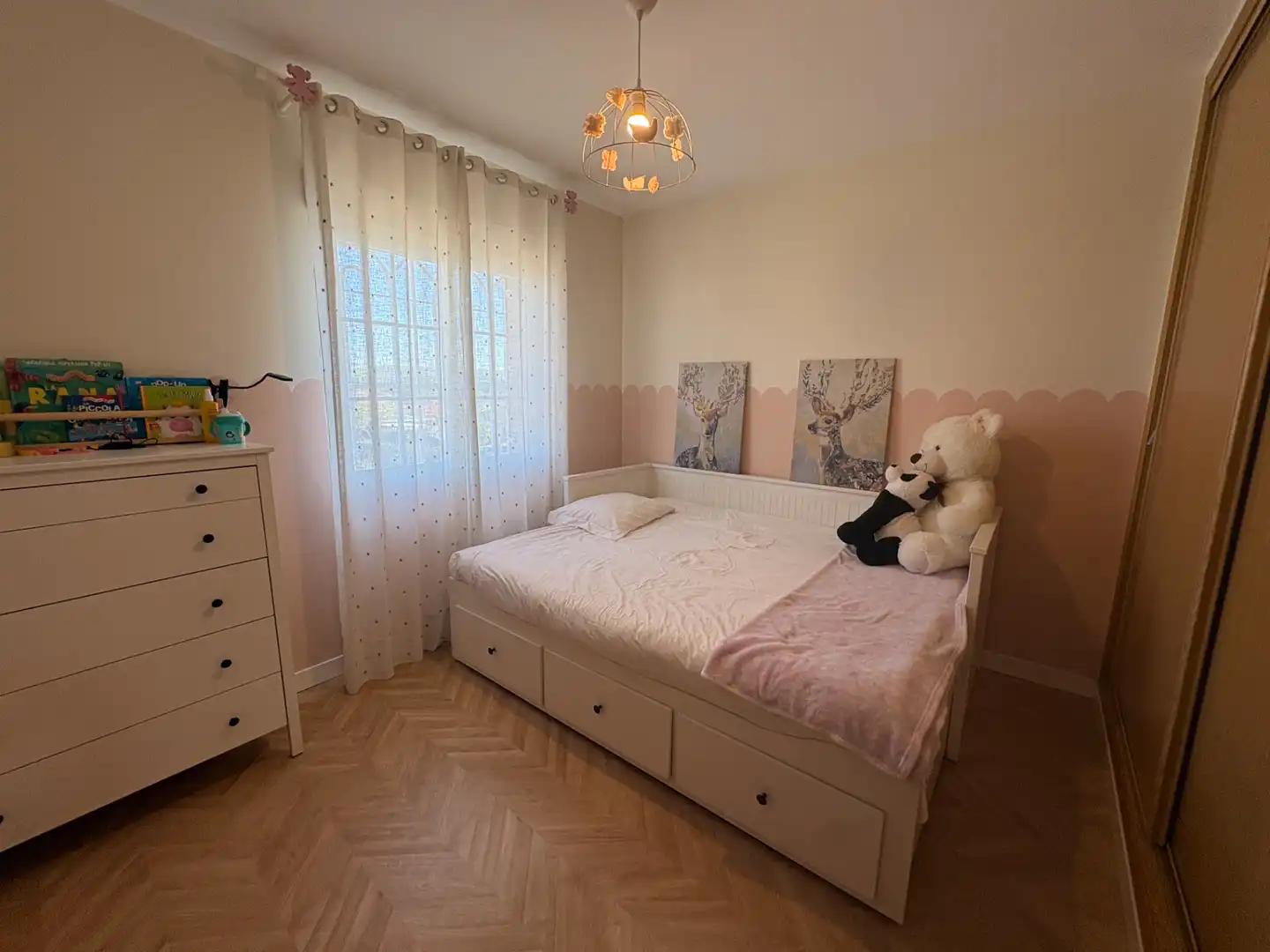 Bedroom of Houses for sale in El Viso de San Juan  with Air Conditioner, Private garden and Parquet flooring