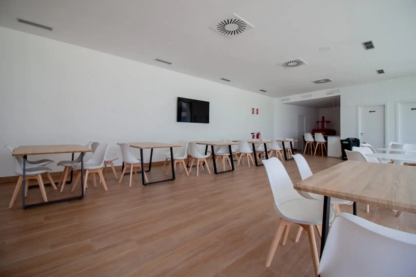 Piso de alquiler en La Rinconada con Aire acondicionado, Jardín privado y Terraza