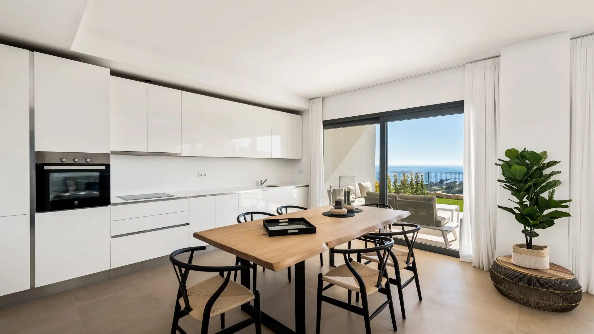 Apartment with pool for sale in Marbella Centro, imagen 6