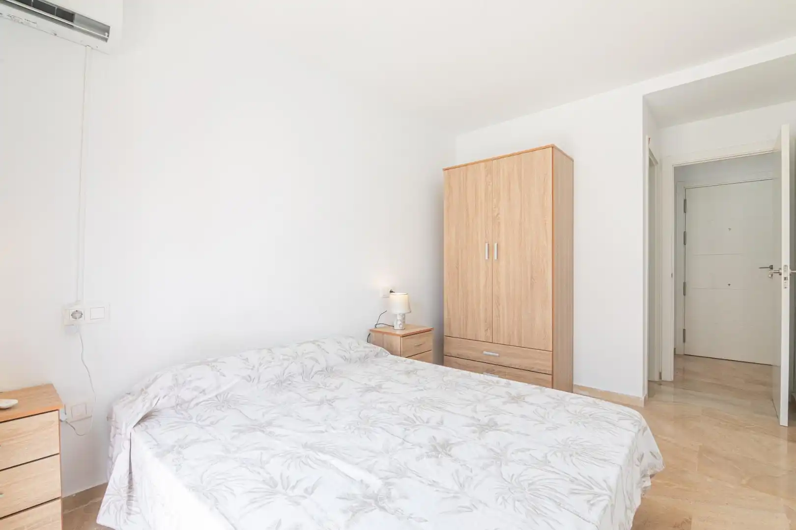 Bedroom of Flat for sale in Elche / Elx  with Furnished