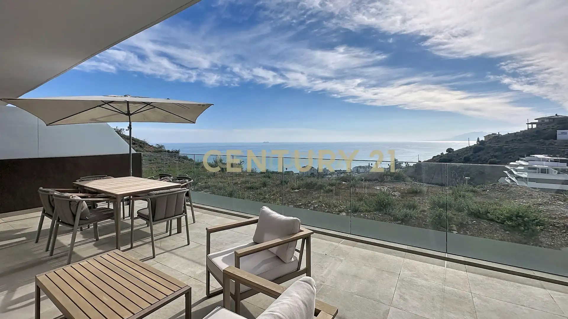 Terrasse von Wohnungen zum Verkauf in Rincón de la Victoria mit Klimaanlage, Schwimmbad und Ofen