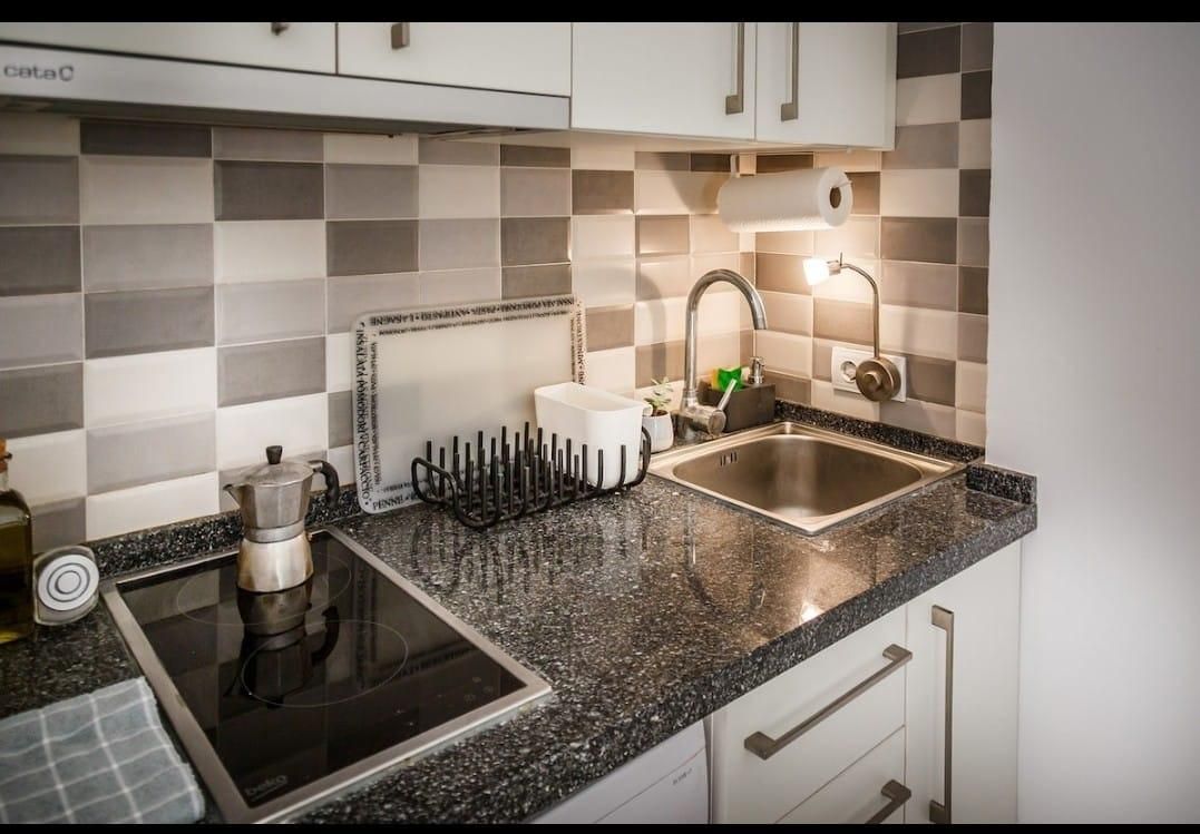 Kitchen of Study for sale in Benalmádena  with Air Conditioner, Terrace and Community pool