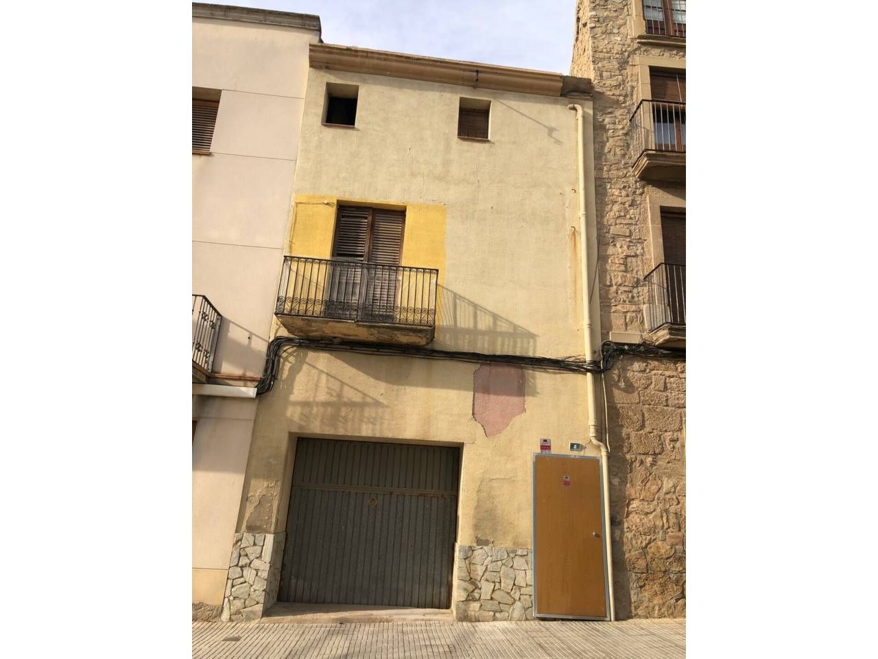 Vista exterior de Casa adosada en venda en Castellserà
