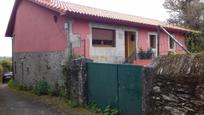 Vista exterior de Casa o xalet en venda en A Estrada  amb Jardí privat
