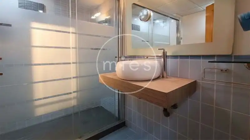 Bathroom of Flat for sale in Aldaia  with Air Conditioner, Heating and Terrace