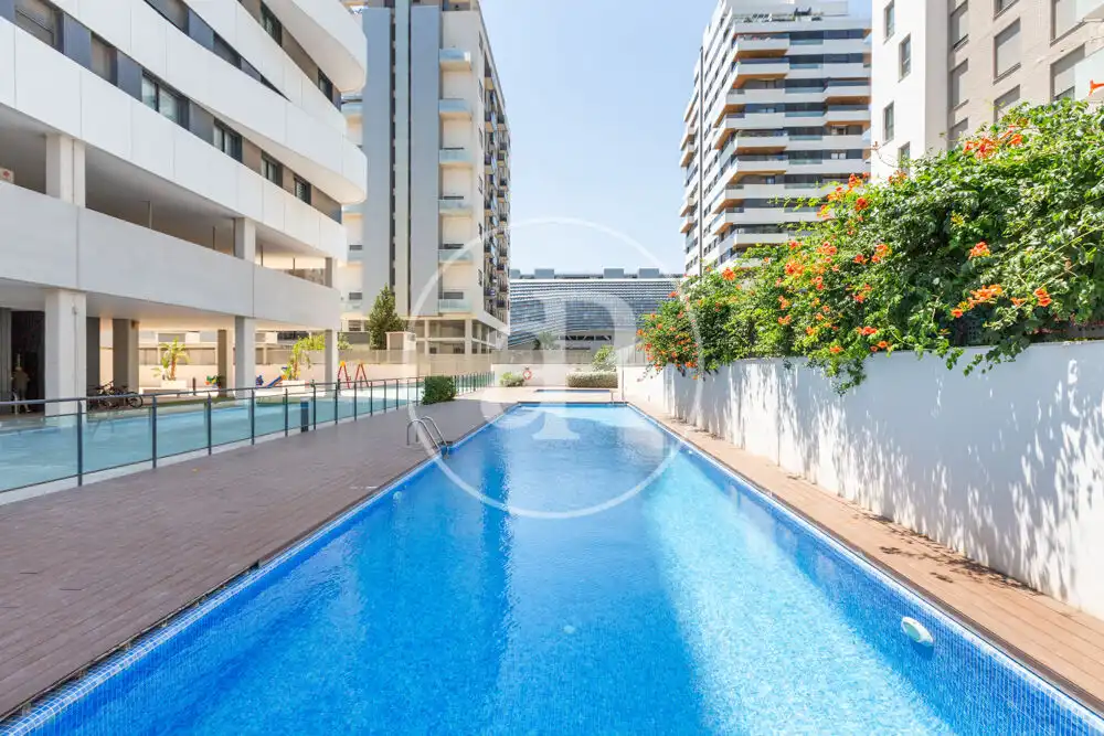 Schwimmbecken von Wohnung zum Verkauf in Valencia mit Klimaanlage, Heizung und Privatgarten