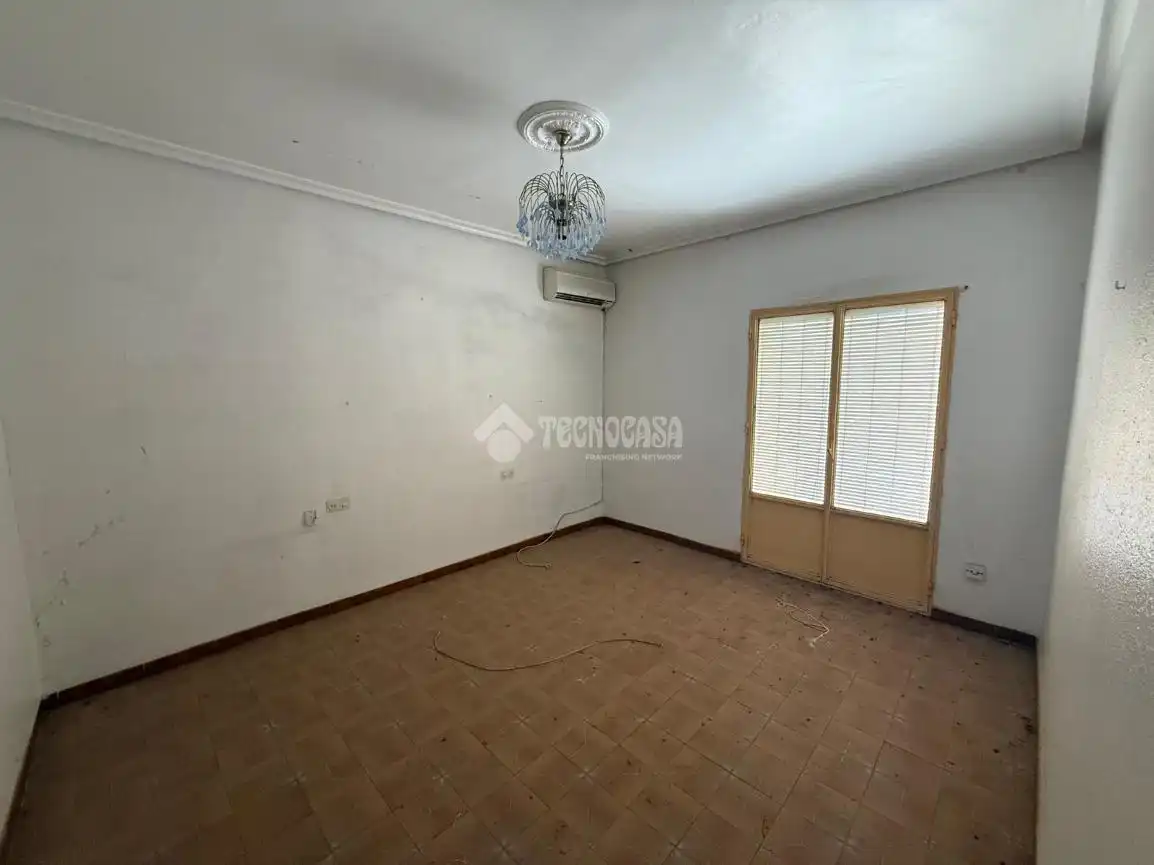 Casa pareada en venta en La Carolina