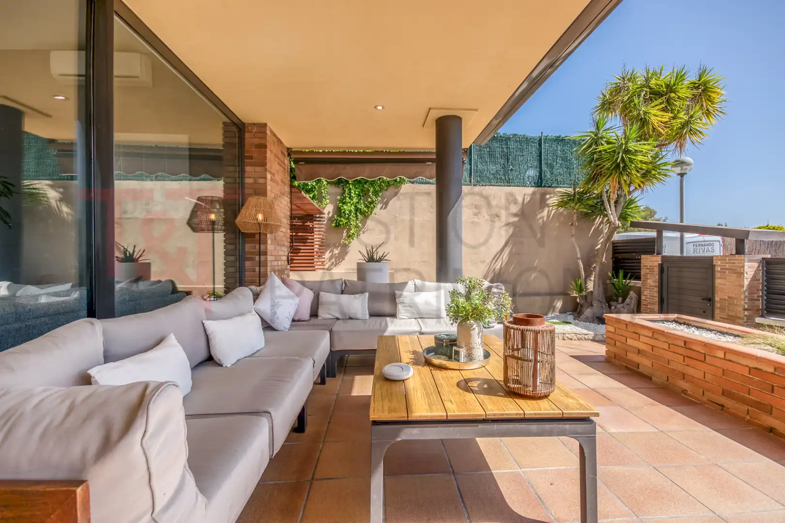 Terraza de Casa o chalet en venta en Vilanova i la Geltrú con Aire acondicionado, Calefacción y Terraza