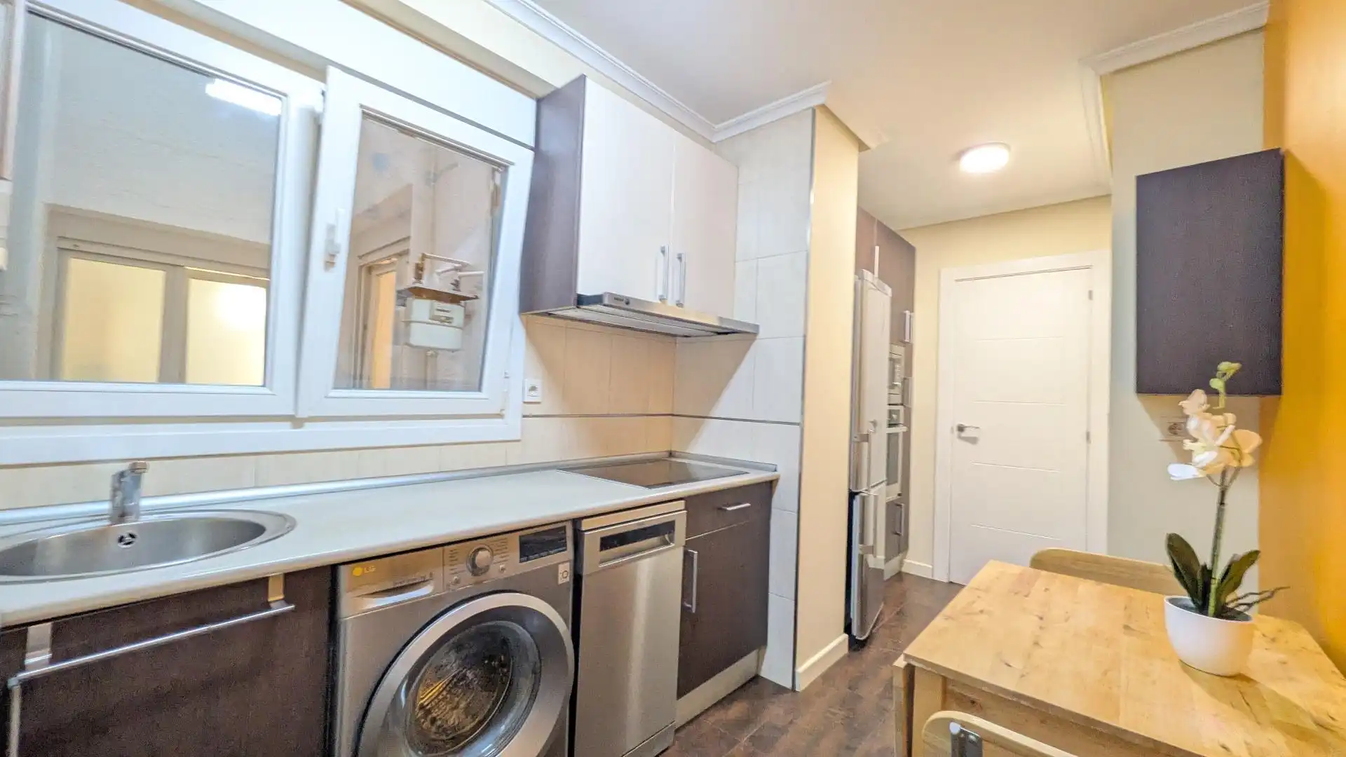 Kitchen of Flat for rent in Santander  with Heating and Furnished