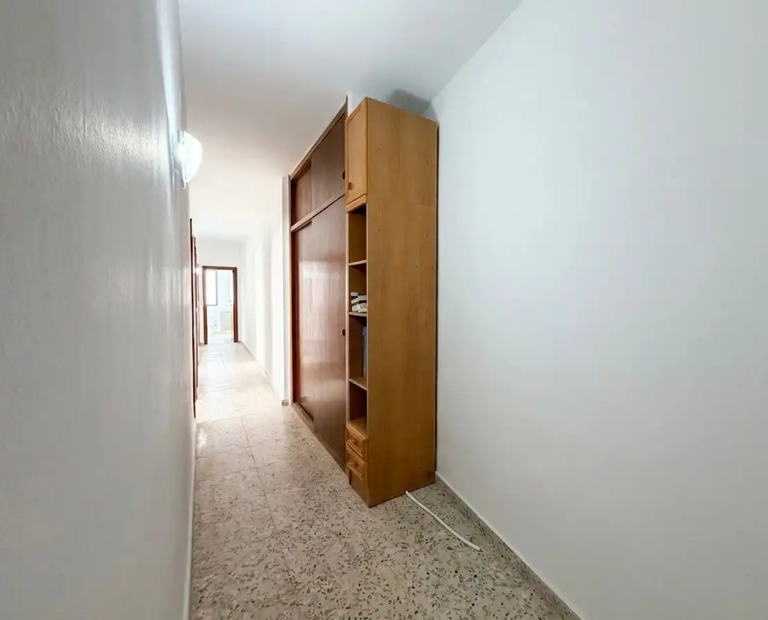 Wohnung zur Miete in Linares mit Möbliert, Ofen und Waschmaschine