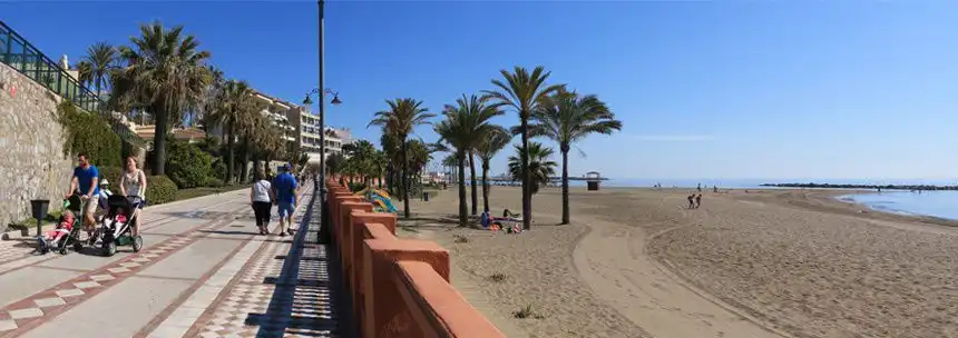 Vista exterior de Apartament en venda en Benalmádena amb Aire condicionat, Calefacció i Parquet