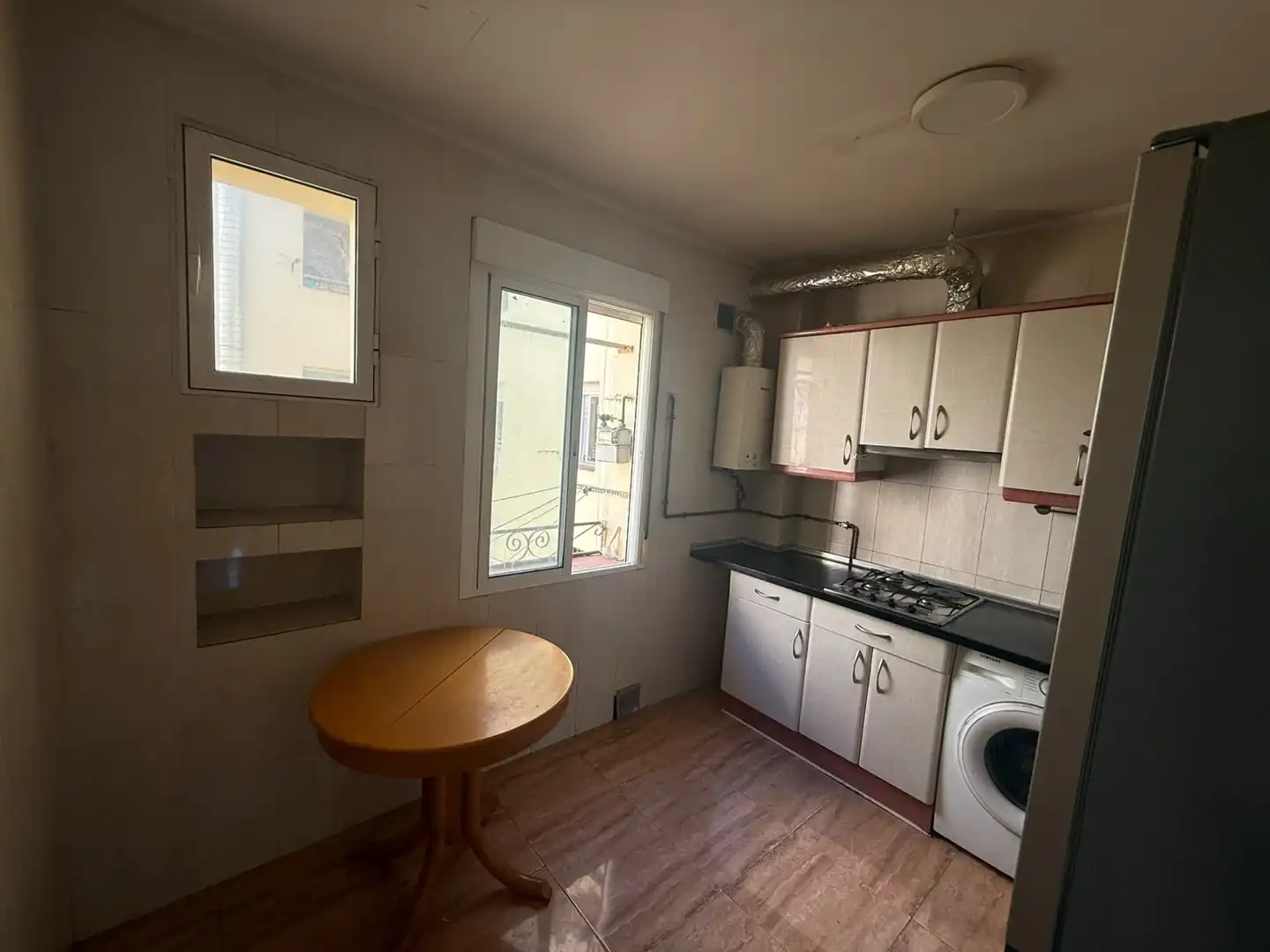 Küche von Wohnungen zum Verkauf in Madrid mit Klimaanlage und Terrasse
