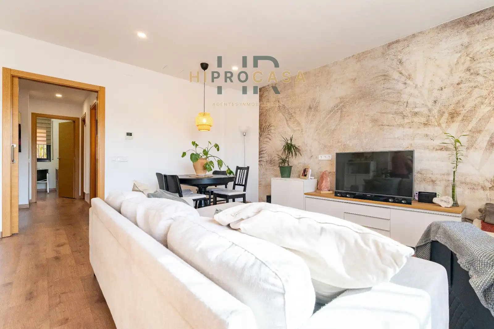Living room of Flat for sale in Vinyols i els Arcs  with Air Conditioner, Heating and Storage room