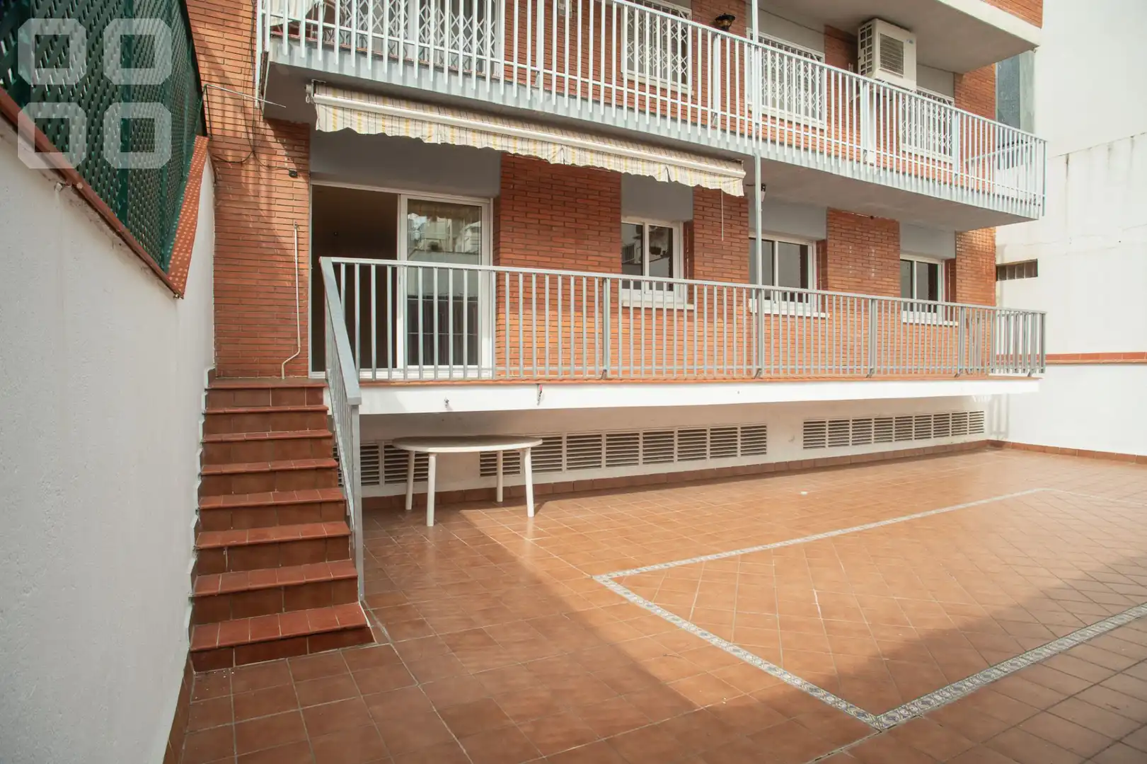 Terraza de Piso en venta en L'Hospitalet de Llobregat con Parquet, Terraza y Balcón
