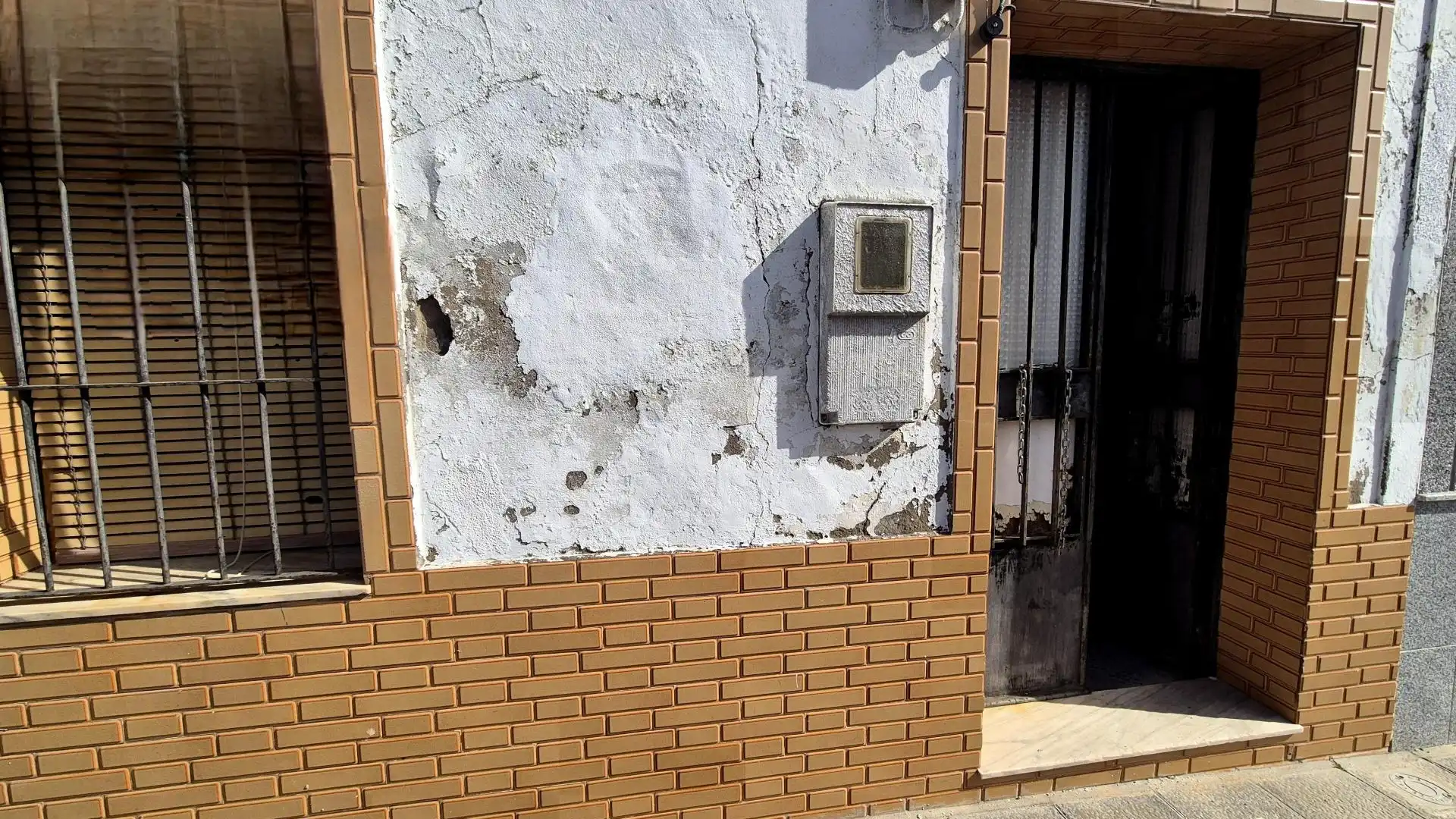 Vista exterior de Casa adosada en venta en Montijo