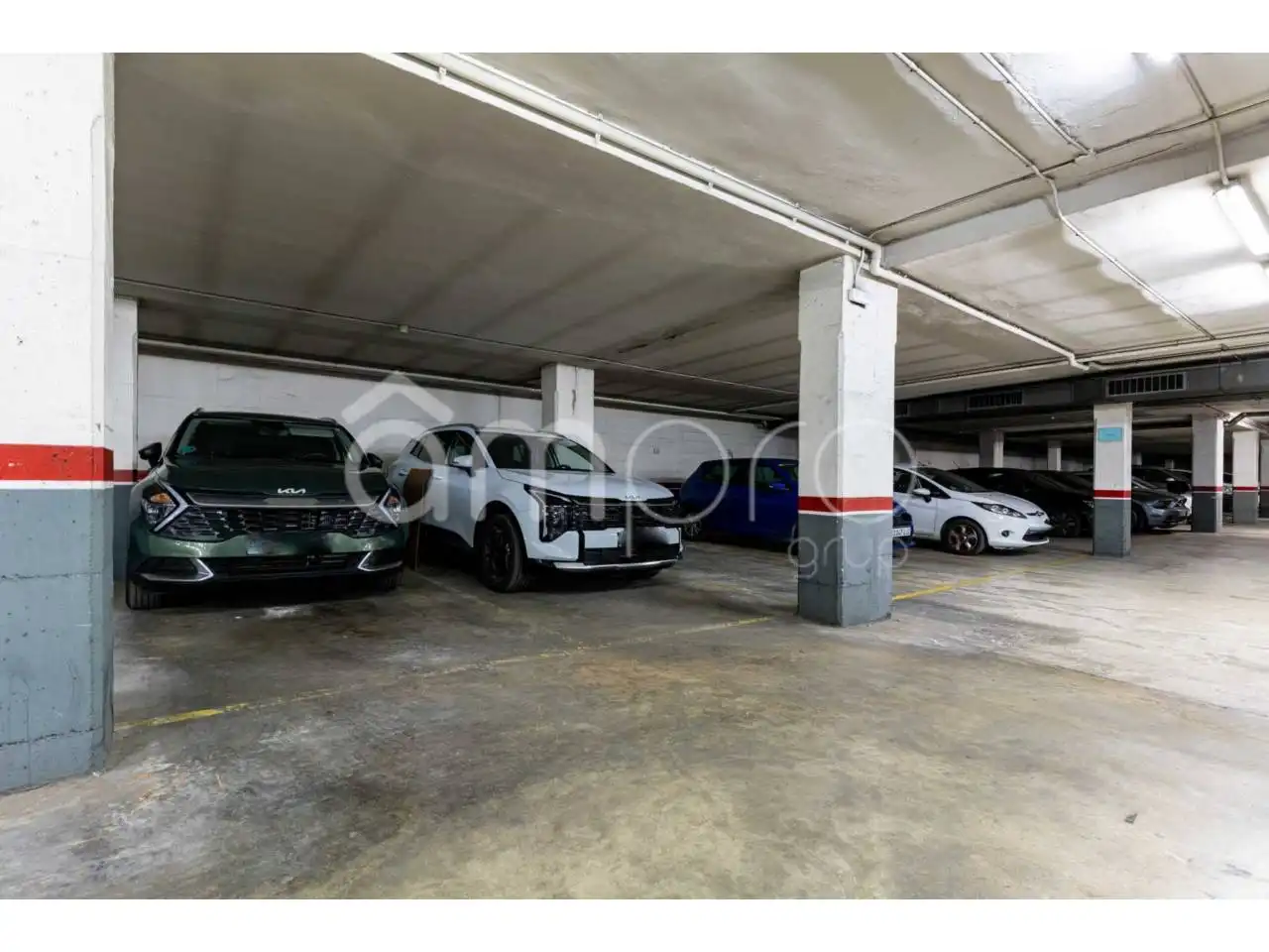 Parkplatz von Wohnung zum Verkauf in Vilanova i la Geltrú mit Klimaanlage, Heizung und Terrasse